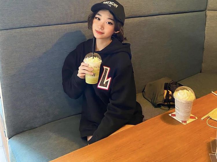 Livy Renata, Gamer Cantik yang Tak Pernah Makan Pecel Lele dan Hobi Makan Mewah