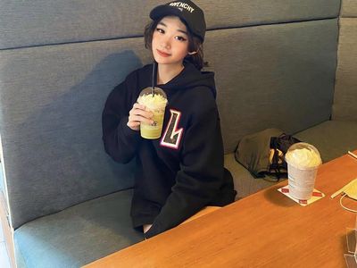 Livy Renata, Gamer Cantik yang Tak Pernah Makan Pecel Lele dan Hobi Makan Mewah