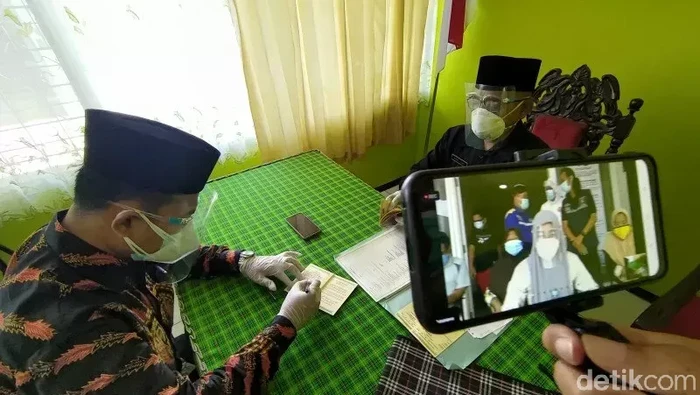 Bolehkah Akad Nikah Dilakukan Online?