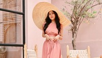 Rachel Vennya baru-baru ini dituding melanggar perjanjian endorse baju batik. (Foto: dok. Instagram @rachelvennya)    