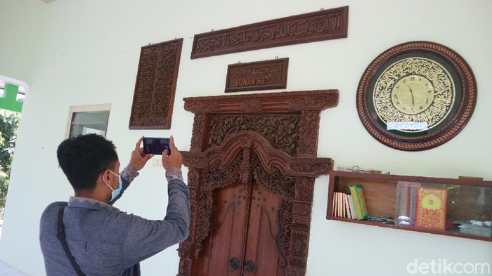 Sunan Kedu, Pendekar dari Temanggung yang Berguru ke Sunan Kudus Di Kabupaten Kudus, Jawa Tengah sosok Sunan Kudus dan Sunan Muria terkenal sebagai wali penyebar agama Islam. Tak hanya kedua sunan tersebut, ada pula sosok Sunan Kedu yang dikenal sebagai pendekar penyebar agama Islam di Kota Kretek. Seperti apa kisahnya?