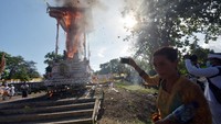 Upacara tersebut merupakan upacara Ngaben berskala besar pertama yang digelar selama masa pandemi COVID-19 setelah turunnya level PPKM di Bali dari level 4 berubah menjadi level 3. 