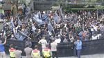 Kantor Persib Digeruduk Bobotoh, Ada Apa?