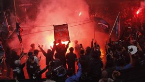 Kantor Persib Digeruduk Bobotoh, Ada Apa?