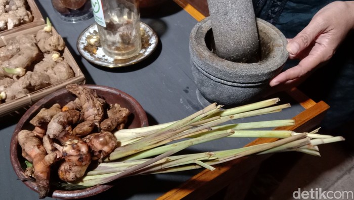Saat Pandemi Wanita Ini Sukses Jualan Wedang Sehat ala Jokowi yang Laris Manis