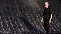 Instalasi ini dirancang oleh WET, perusahaan manufaktur dan rekayasa yang berbasis di Los Angeles, California.  