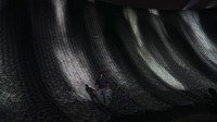 Seorang pria berpose di Water Feature di Expo 2020 Dubai, Uni Emirat Arab, Sabtu (2/10/2021). 