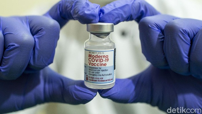 Vaksin booster moderna jakarta