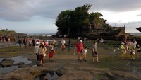 Objek wisata di Pulau Dewata tersebut mulai ramai dikunjungi wisatawan domestik setelah kasus COVID-19 melandai dan menjelang dibukanya kembali Pariwisata Bali untuk wisatawan mancanegara pada 14 Oktober 2021 mendatang.