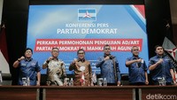 Kuasa hukum empat orang eks kader Partai Demokrat dalam pengajuan gugatan ke MA itu mengatakan, yang diujikan dalam permohonan ini bukan AD ART Partai Demokrat ketika berdiri, melainkan anggaran dasar perubahan tahun 2020. Anggaran dasar perubahan itu bukan produk DPP partai mana pun, termasuk Partai Demokrat.