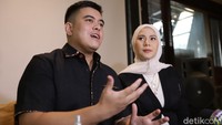 Alih-alih menggunakan foto Chintya Ramlan, seorang model dan pemain sinetron Ikatan Cinta, beberapa media malah memakai foto Cynthia Ramlan yang merupakan adik Olla Ramlan. (Foto: Palevi/detikcom)  