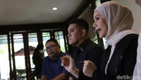 Hal ini membuat Cynthia Ramlan tidak nyaman. (Foto: Palevi/detikcom) 