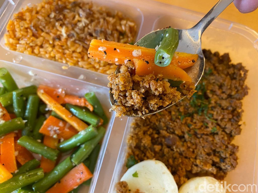 Empire Kitchen : Makan Nasi Warung hingga Nasgor Korea Sehat Rendah Kalori