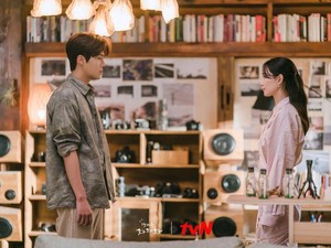 Netizen Banjir Air Mata Nonton Hometown Cha Cha Cha Episode 14