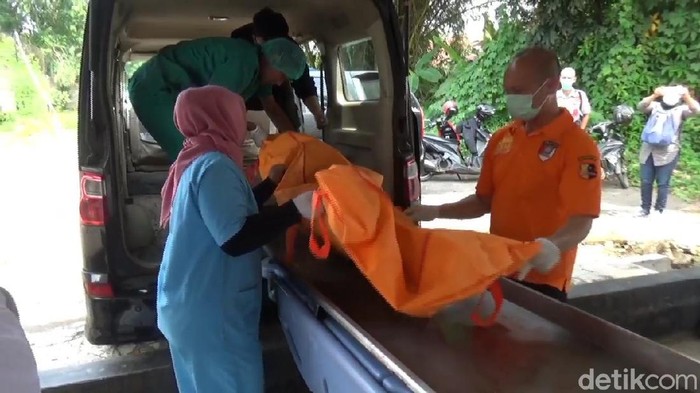 Jasad pria tanpa identitas di Purwakarta.