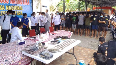 Penampakan 31 Orang Ditangkap BNN di Kampus FIB USU