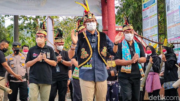 Sandiaga menuturkan, ini merupakan prestasi yang membanggakan. Ada 1.831 desa wisata yang turut serta dalam ajang ini. (Jalu Rahman Dewantara/detikcom)