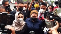 Kini, Olivia Nathania bersiap menjalani pemeriksaan polisi. Foto: Pingkan Anggraini