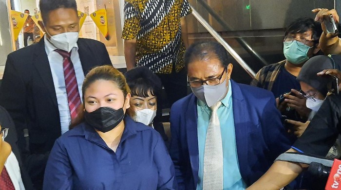 Olivia Nathania usai jalani pemeriksaan soal tes CPNS fiktif