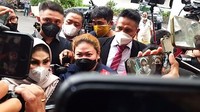 Sebelumnya, Olivia Nathania mengaku mentalnya tidak siap sehingga absen dari panggilan polisi minggu lalu. Foto: Pingkan Anggraini