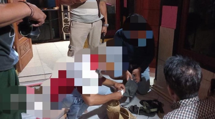 Polisi terluka saat menangkap bandar narkoba di Lombok Tengah. (dok. Istimewa)