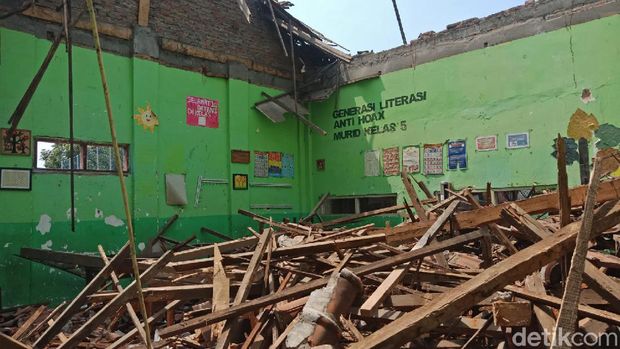 sekolah rusak di jombang