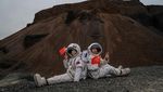 Sensasi Jadi Astronot di Gunung Berapi China