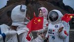 Sensasi Jadi Astronot di Gunung Berapi China