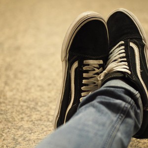 Sederet Alasan Sepatu Vans Sangat Cocok untuk Anak Kuliahan Sederet Alasan Sepatu Vans Sangat Cocok untuk Anak Kuliahan