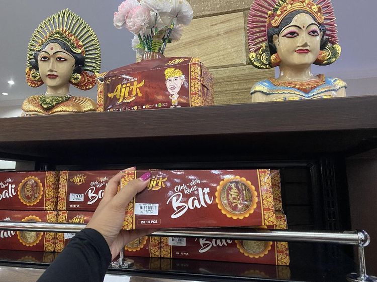 Sepi Wisatawan, Rak Oleh-oleh Krisna di Buleleng Bali Kosong Melompong Tak Distok