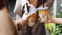 Xiboba juga jadi favorit pencinta minuman boba. Mulai dari Rp 20 ribu, kamu bisa menikmati Brown Sugar Boba Fresh Milk sampai Signature Dalgona Boba. Xiboba juga menawarkan minuman boba kekinian lain dengan campuran biscoff, salted caramel, sampai Hokkaido milk pudding. Foto: xiboba.indonesia