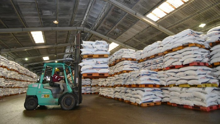 Stok pupuk subsidi untuk wilayah Jabar aman jelang masa tanam