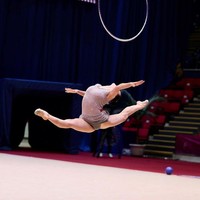 Untuk meningkatkan kepercayaan dirinya, ia pun meminta tim Lampung untuk menambahkan kesan etnik dalam laganya minggu lalu. Karenanya, Sutjiati tampil dengan lantunan Bengawan Solo sebagai lagu utama. Foto: Instagram @sutji.ritma