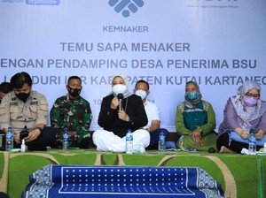 Temui Penerima BSU di Kaltim, Menaker Disambut Yel-yel Selamat Datang