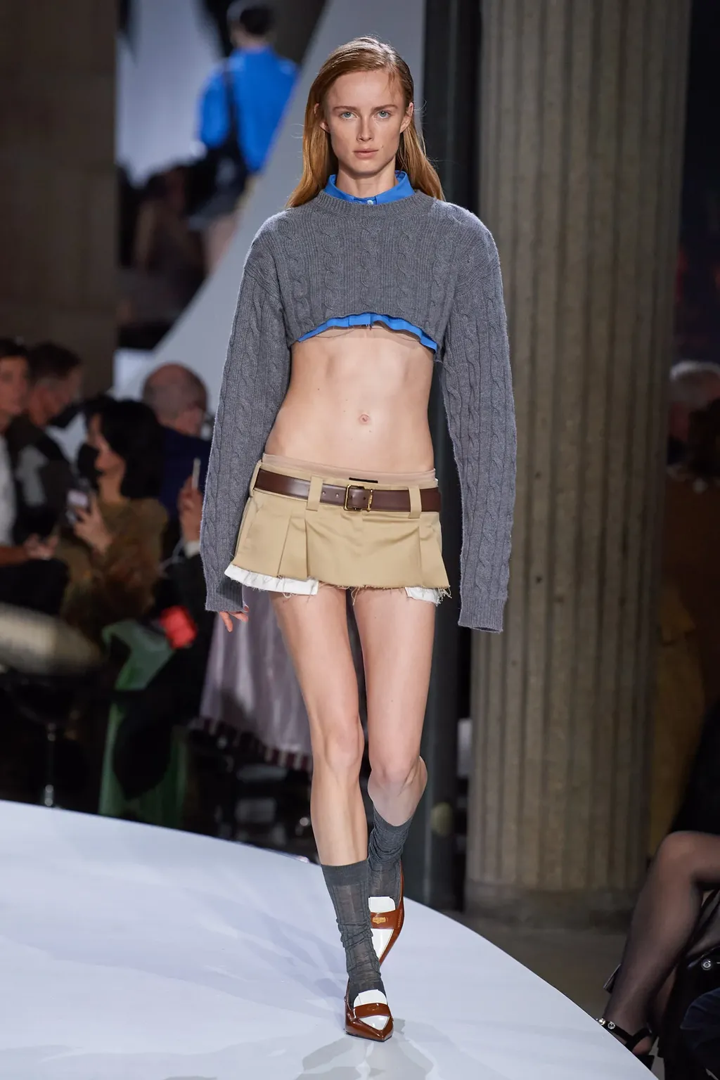 Tren Celana/Rok Hipster - Miu Miu Spring-Summer 2022 Tren Celana/Rok Hipster