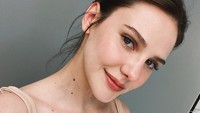 Alina Boz awalnya berkarir di dunia modeling, wajahnya muncul di berbagai majalah hingga tampil di serial televisi.  Foto: dok instagram Alina Boz