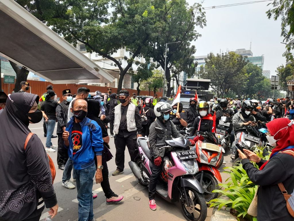 Demo di DPRD DKI Jakarta (Tiara-detikcom)