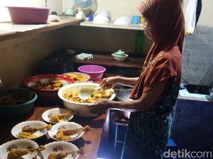 Empuk Gurih Kare Ayam Kampung Kayun, Kuliner Legendaris Lamongan