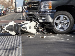 Truk Ngeblong Tabrak Pikap dan 2 Motor di Probolinggo, 1 Orang Tewas