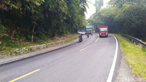 Jalan dan Jembatan Horor di Ciamis Jalan dan Jembatan Horor di Ciamis