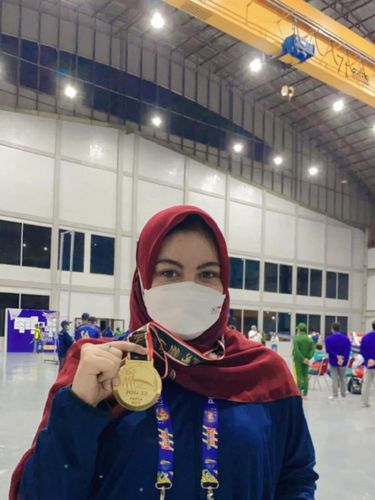 Joshan Dwanisya yang berhasil menyumbangkan medali emas.