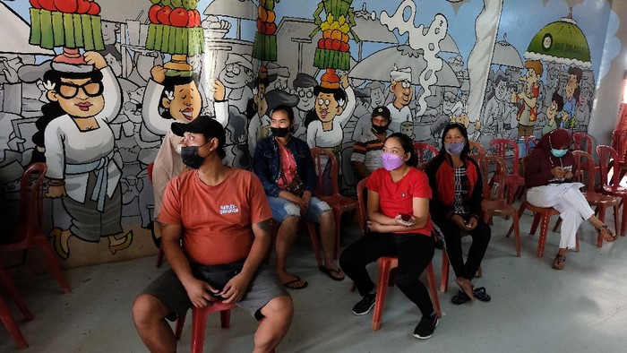 Kasus COVID-19 di Bali kini melandai. Data Satgas Penanganan COVID-19 Provinsi Bali tercatat pada Senin (11/10/2021) yang terkonfirmasi positif COVID-19 sebanyak 37 orang.