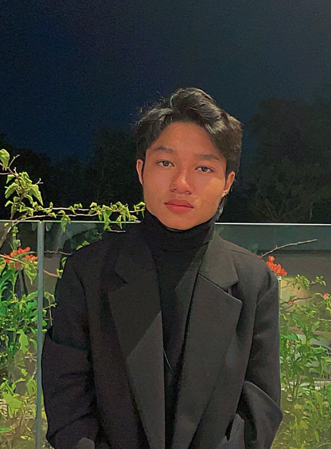 Penampilan anak Pasha Ungu dengan mantan istrinya, Okie Agustina kini jadi sorotan. Beranjak dewasa, Kiesha Alvaro disebut-sebut memiliki penampilan yang mirip dengan orang Korea. Foto: Instagram/@kiesha.alvaro