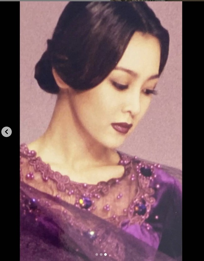 Aktris yang kini berusia 53 tahun itu populer pada tahun 90-an dengan membintangi sejumlah drama Korea di antaranya Love Is in Your Embrace, Hotel, Icing, Wedding Dress, dan First Love. Foto: Dok. Instagram @leesyaram