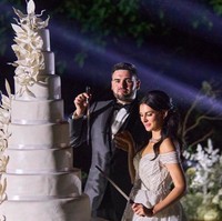 Di tengah pandemi saat ini, pasangan tersebut pun masih mengadakan pesta super mewah dengan ratusan tamu undangan. Maria menyediakan jet pribadi untuk menjemput 200 tamu undangan. Foto: Instagram