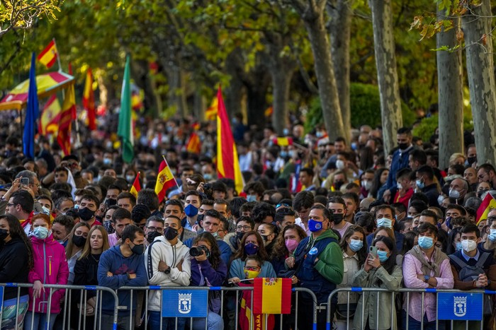 Meriah! Perayaan Mendaratnya Columbus di Amerika Peringatan pendaratan Christopher Columbus di Benua Amerika dirayakan di Spanyol dan AS. Berikut potret kemeriahan di kedua negara itu, Selasa (12/10).