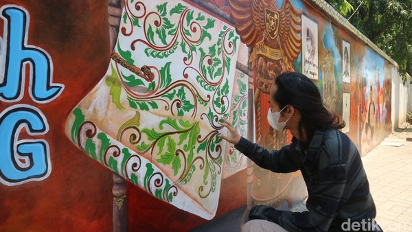 Beberapa mulai itu mulai dari tentang koleksi ikan raksasa Joko Tuo, mural RA Kartini, hingga tentang prasasti Candi Angin yang baru ditemukan. Beberapa mulai itu mulai dari tentang koleksi ikan raksasa Joko Tuo, mural RA Kartini, hingga tentang prasasti Candi Angin yang baru ditemukan.
