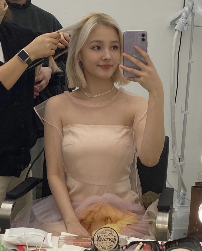 Pemilik nama lengkap Nancy Jewel McDonie itu tinggal di Amerika Serikat selama enam tahun sejak berumur dua tahun. Orang tuanya ingin Nancy merasakan dua budaya yang berbeda dalam waktu singkat. Foto: dok. Instagram nancyjewel_mcdonie_