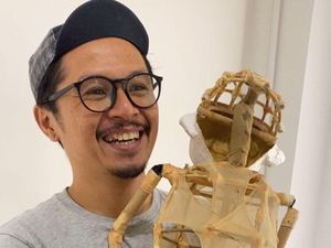 Si Wajah Melamun ala Iwan Effendi