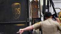 Seperti dilansir kantor berita Associated Press, Selasa (12/10/2021), saksi mata mengatakan evakuasi berhasil dilakukan pada pasangan pensiunan di salah satu rumah yang hancur di Santee, pinggiran kota dengan total penduduk sekitar 50.000 jiwa. Di wilayah tersebut total terdapat 2 rumah yang hancur dan 10 rumah lainnya yang rusak.